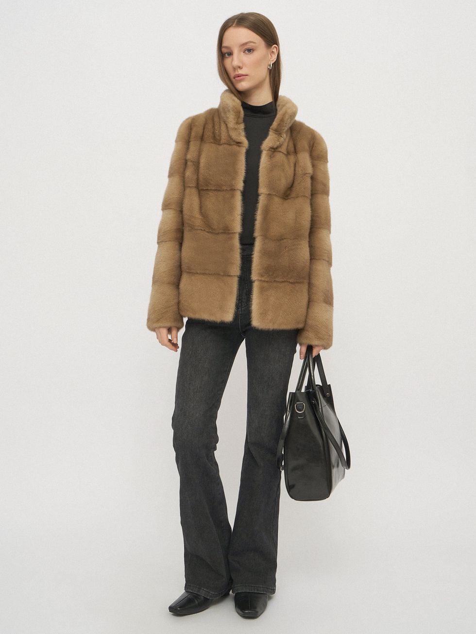 ШУБА БЕЖЕВАЯ, МЕХ НОРКА