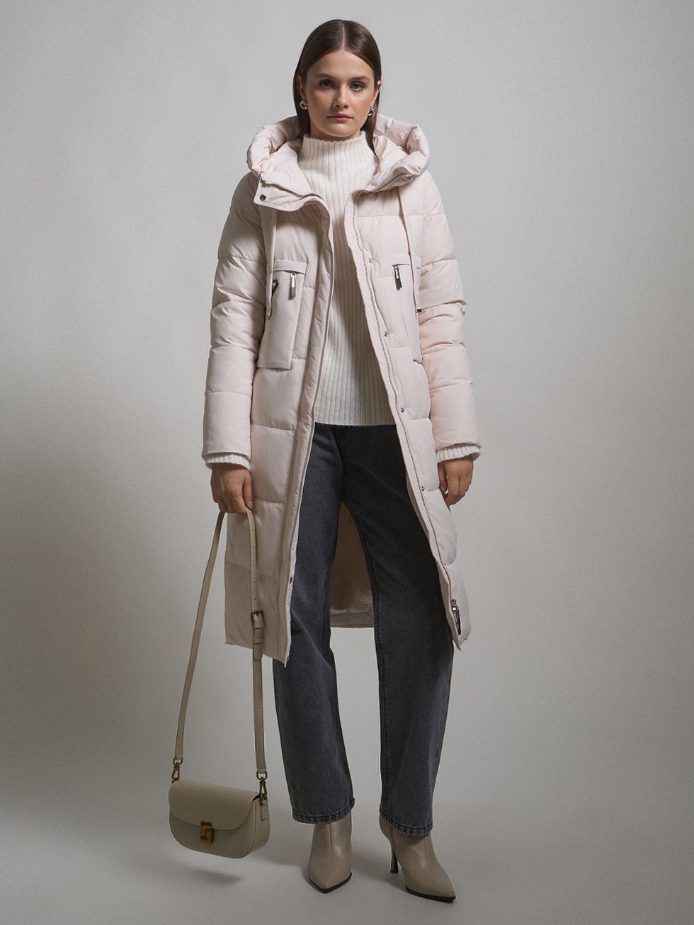 ПУХОВИК ЖЕНСКИЙ, БЕЖЕВЫЙ