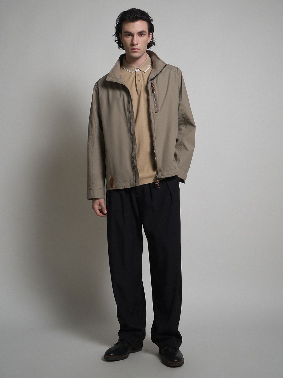 ВЕТРОВКА МУЖСКАЯ, БЕЖЕВАЯ