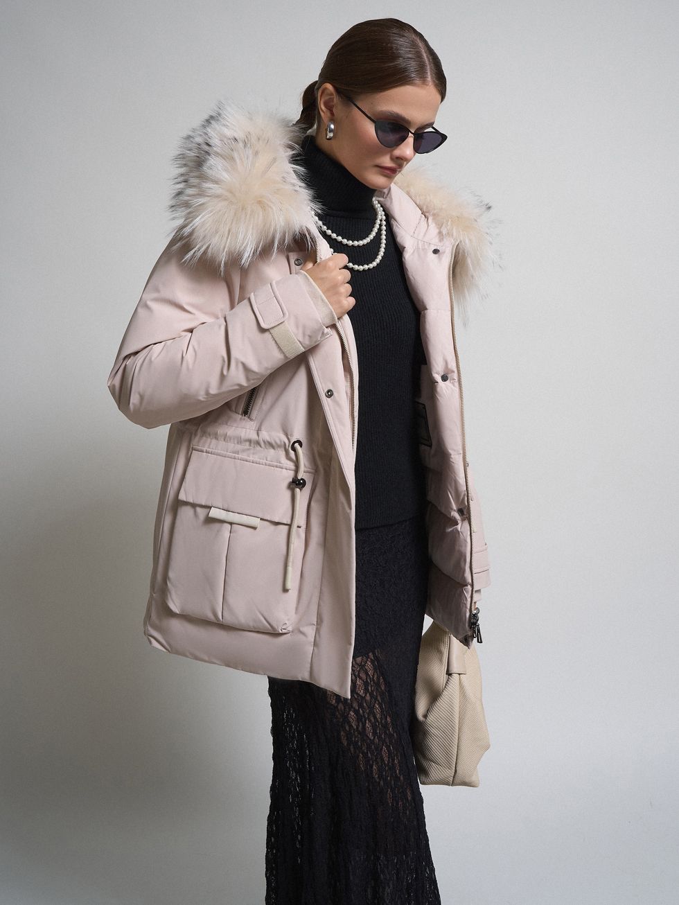 ПАРКА ЖЕНСКАЯ, БЕЖЕВАЯ