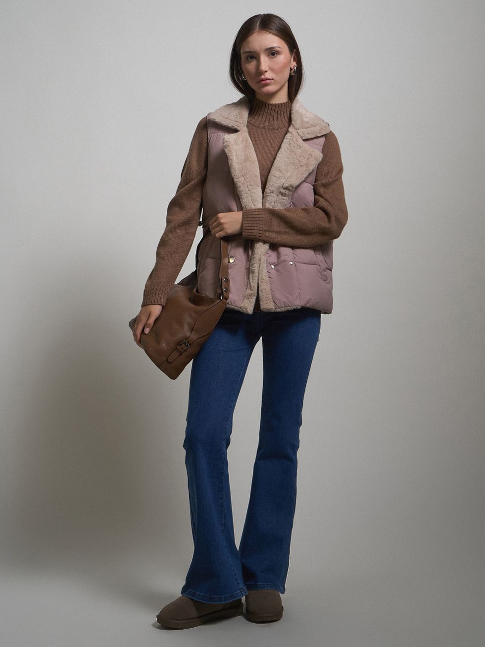 ПУХОВЫЙ ЖИЛЕТ ЖЕНСКИЙ, БЕЖЕВЫЙ