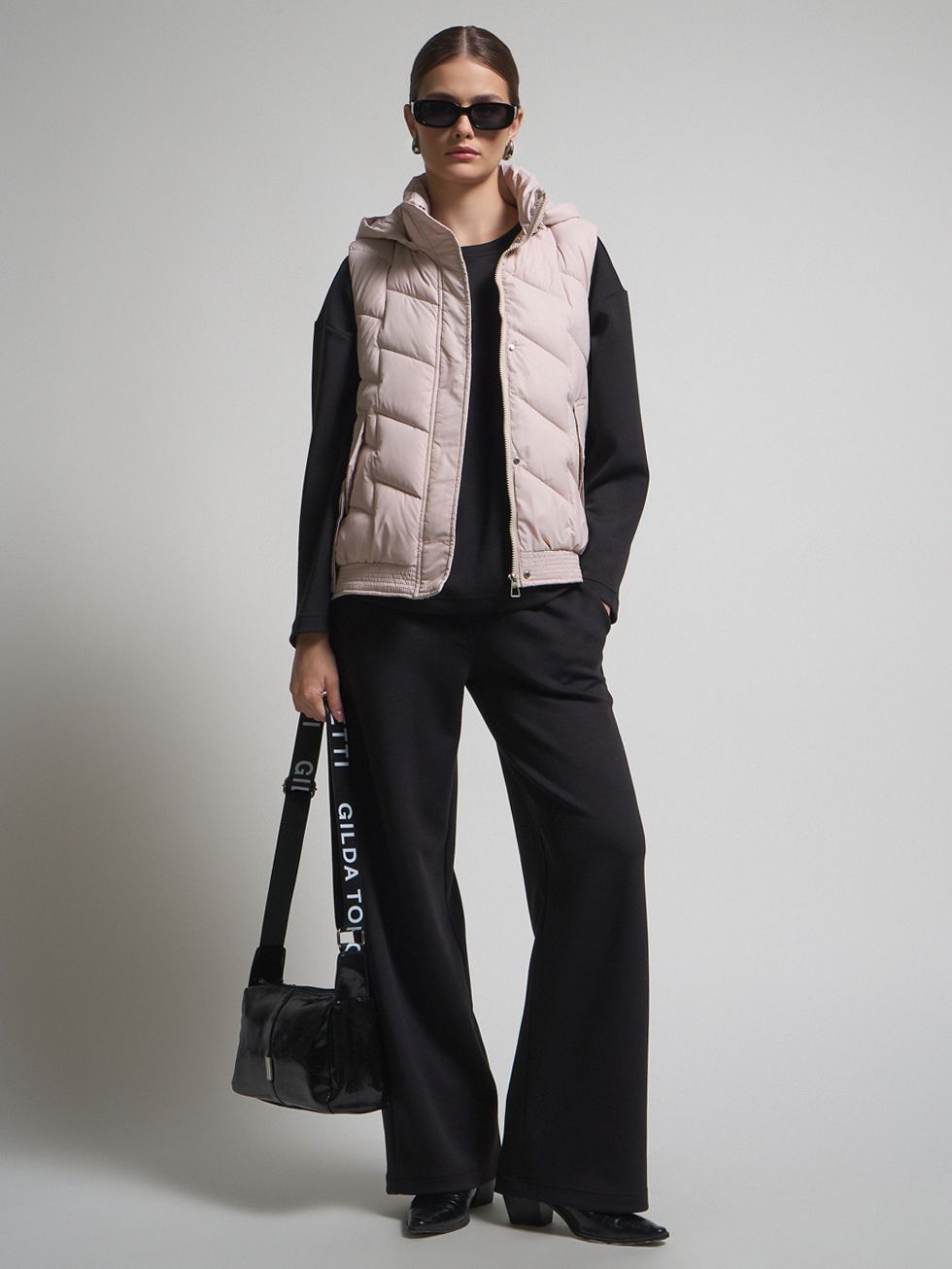 ПУХОВЫЙ ЖИЛЕТ ЖЕНСКИЙ, БЕЖЕВЫЙ