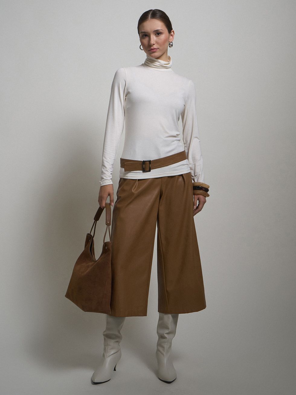 ДЖЕМПЕР ЖЕНСКИЙ, БЕЖЕВЫЙ