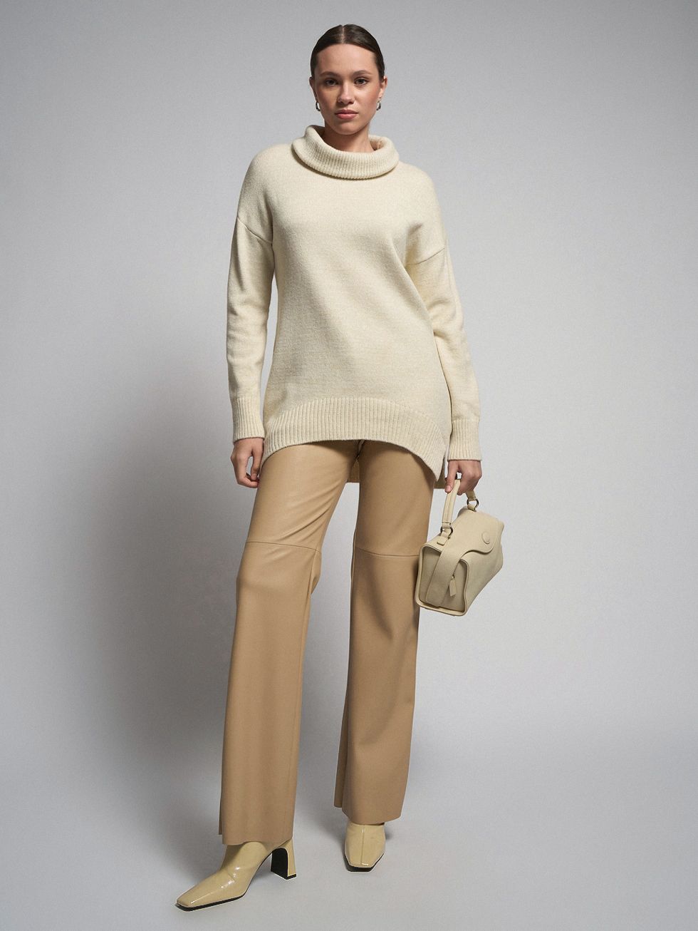 ДЖЕМПЕР ЖЕНСКИЙ, БЕЖЕВЫЙ