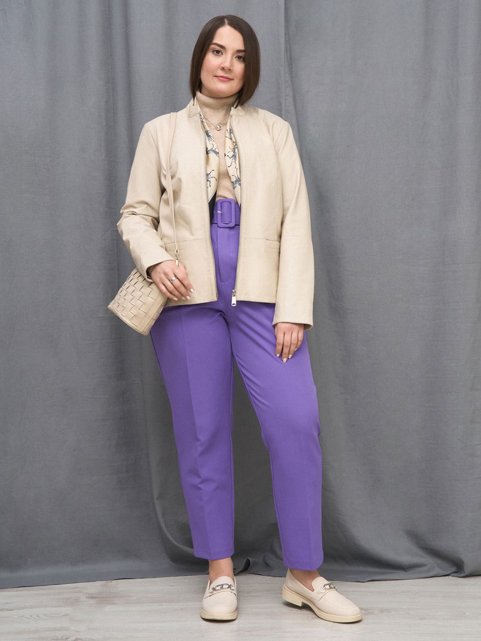 КОЖАНАЯ КУРТКА ЖЕНСКАЯ, БЕЖЕВАЯ