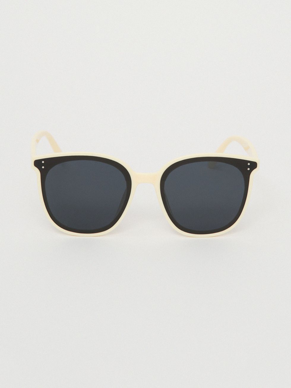 СОЛНЦЕЗАЩИТНЫЕ ОЧКИ ЖЕНСКИЕ, БЕЖЕВЫЕ