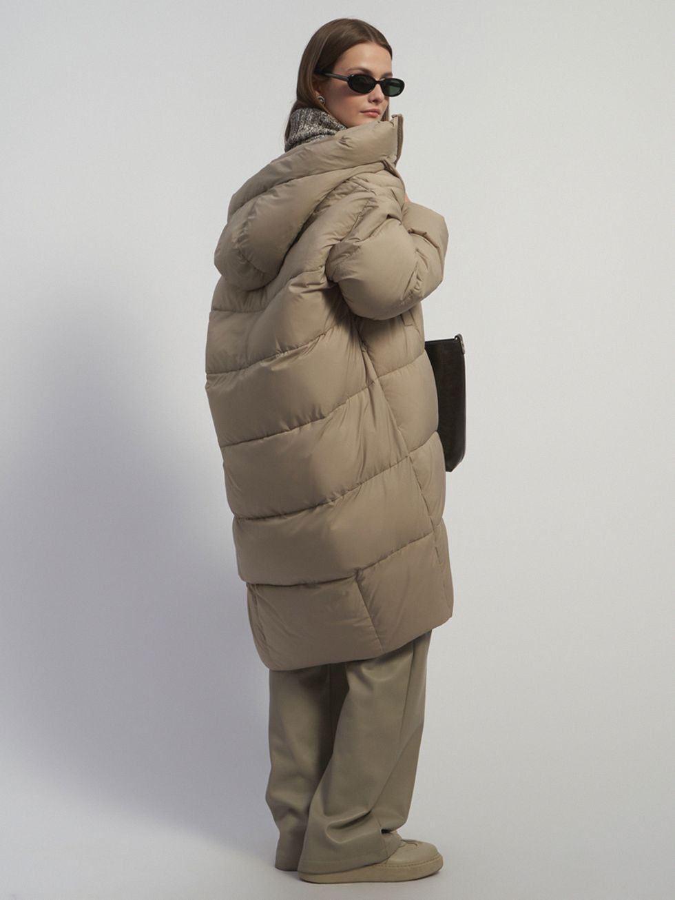 ПУХОВИК ЖЕНСКИЙ, БЕЖЕВЫЙ
