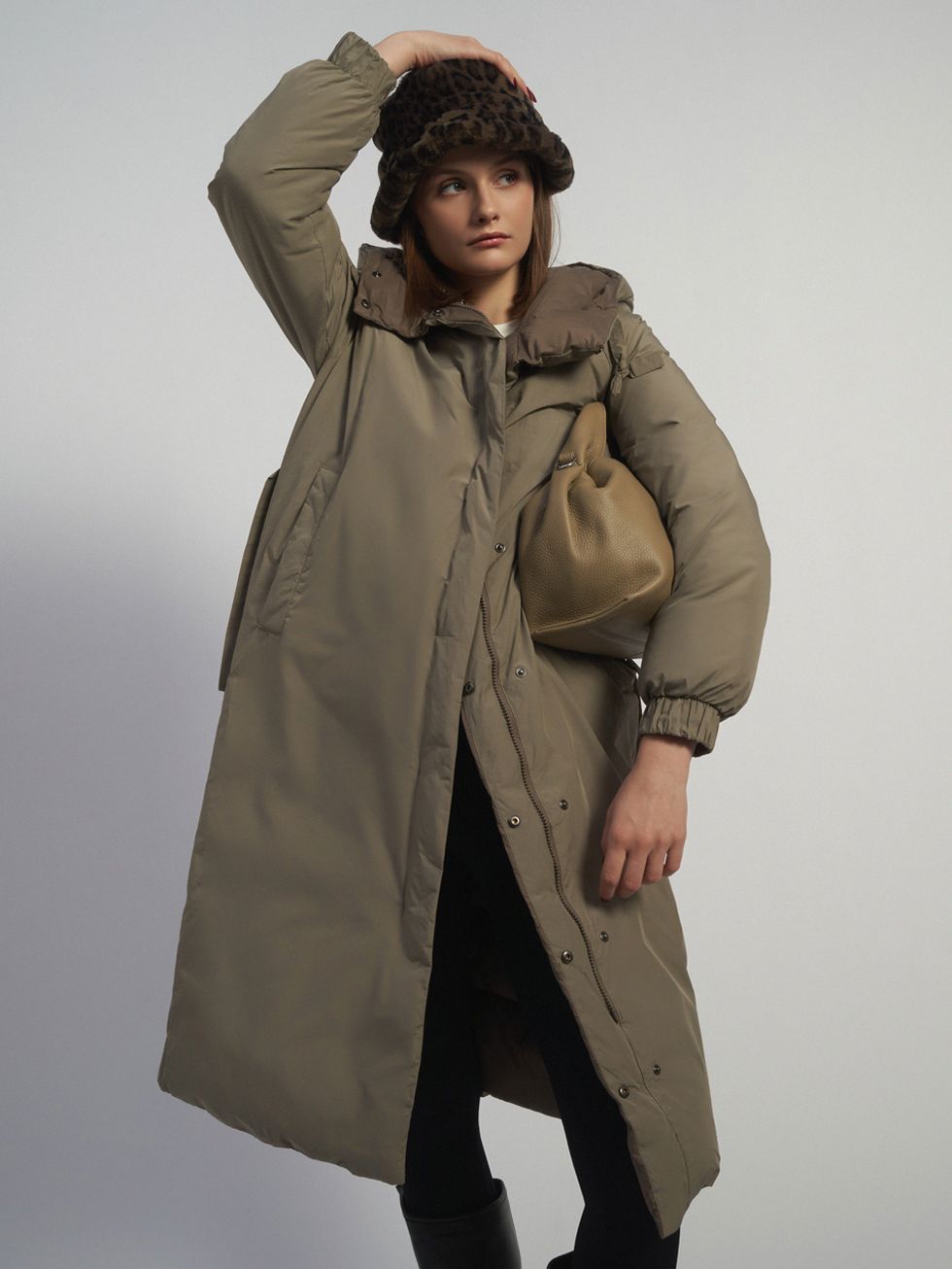 ПУХОВИК ЖЕНСКИЙ, СВЕТЛО-КОРИЧНЕВЫЙ