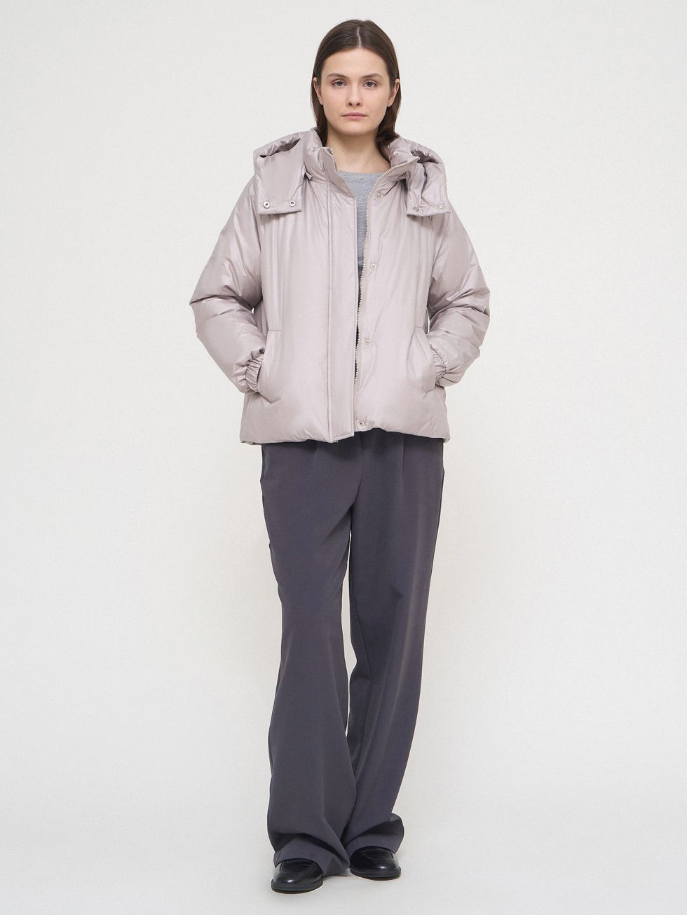 ВЕТРОВКА ЖЕНСКАЯ, БЕЖЕВАЯ