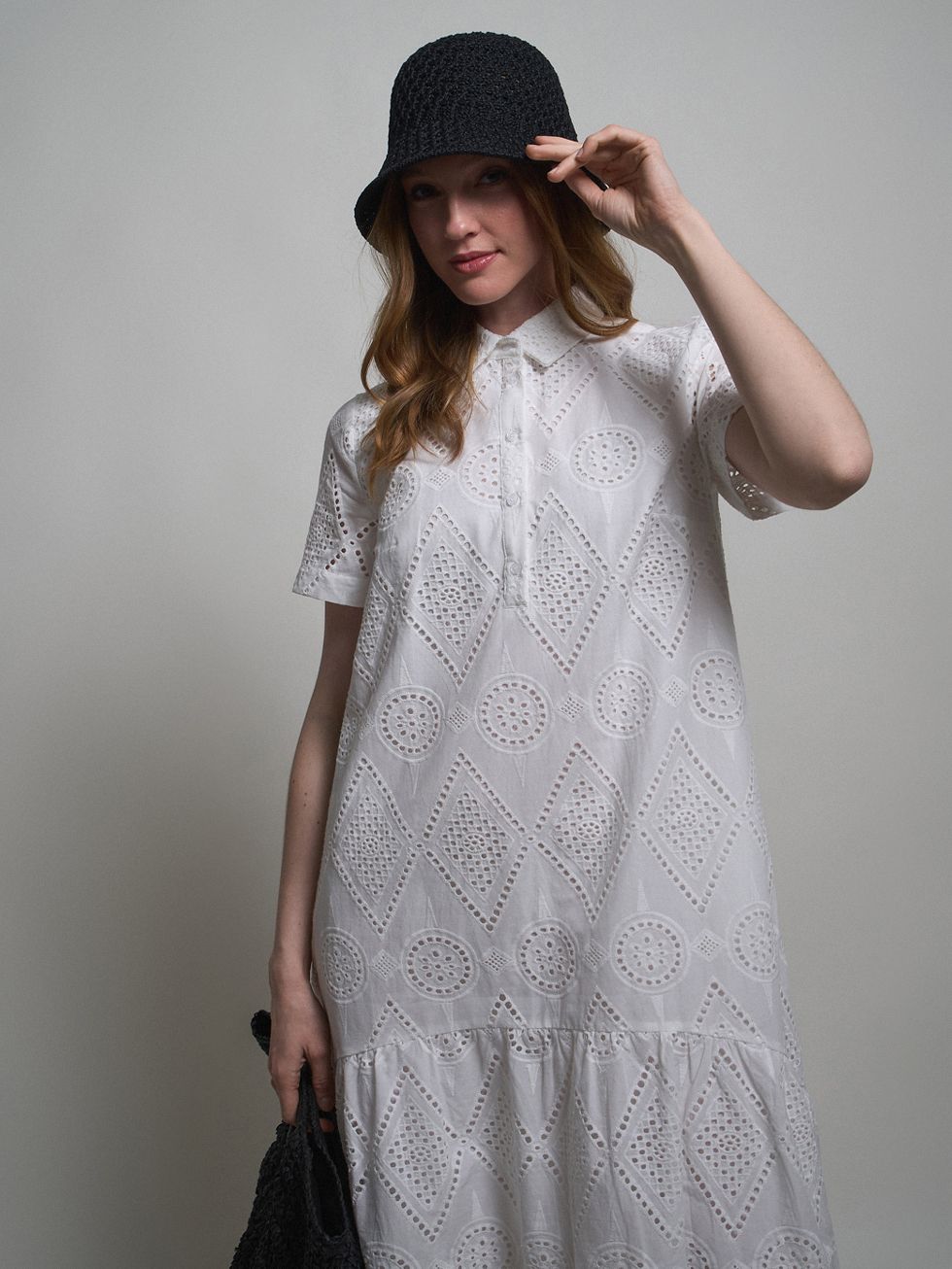 ПЛАТЬЕ ЖЕНСКОЕ, БЕЛОЕ