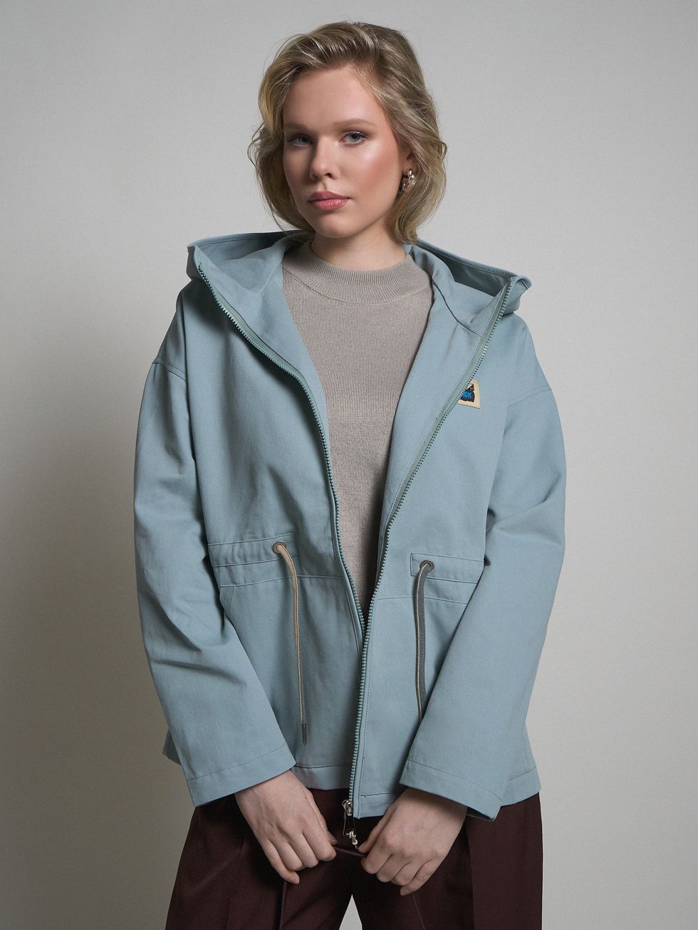 ВЕТРОВКА ЖЕНСКАЯ, ЗЕЛЕНАЯ