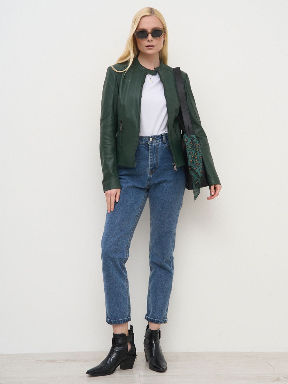 КОЖАНАЯ КУРТКА ЖЕНСКАЯ, ЗЕЛЕНАЯ