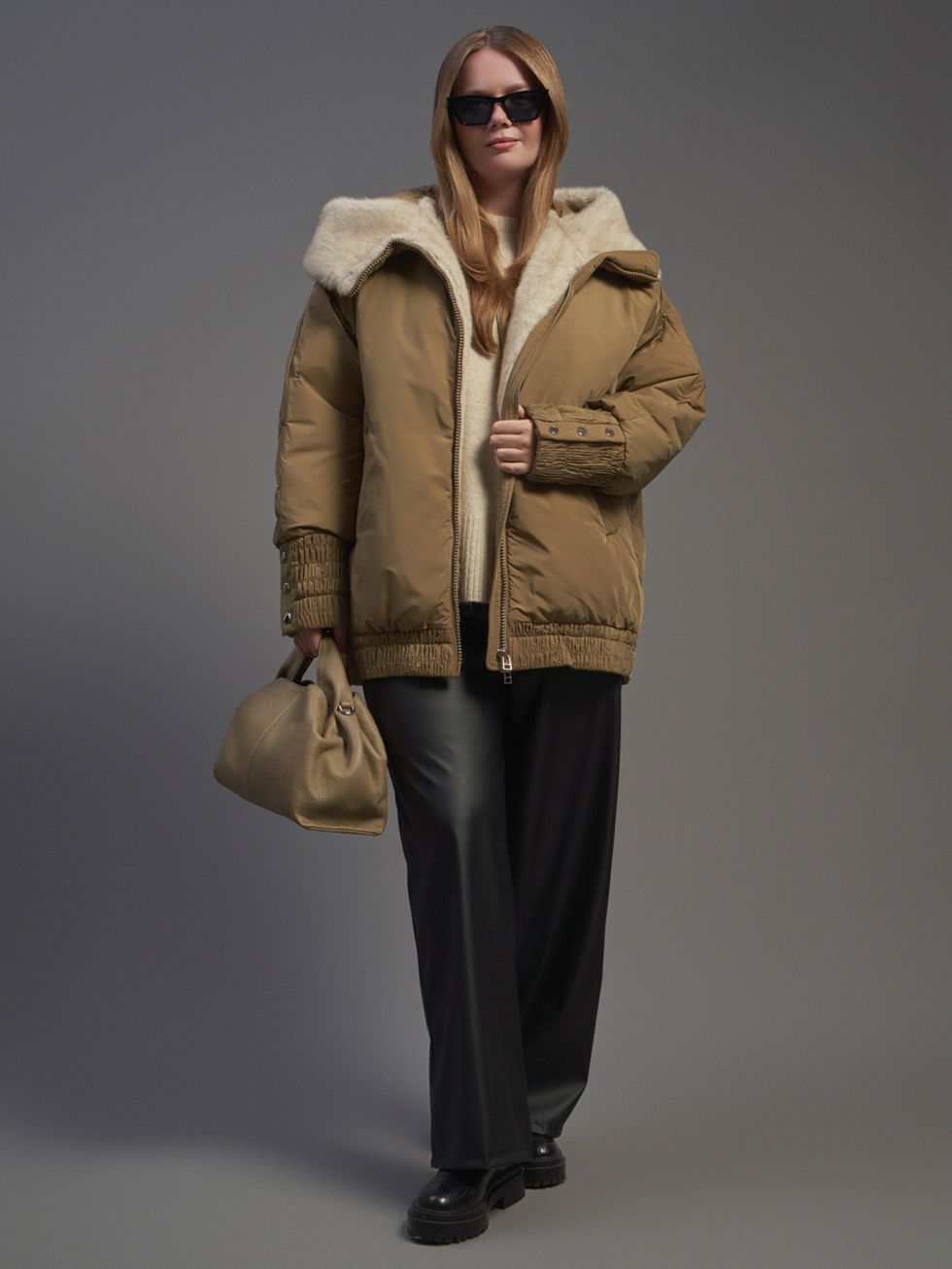 ПУХОВИК ЖЕНСКИЙ, СВЕТЛО-КОРИЧНЕВЫЙ