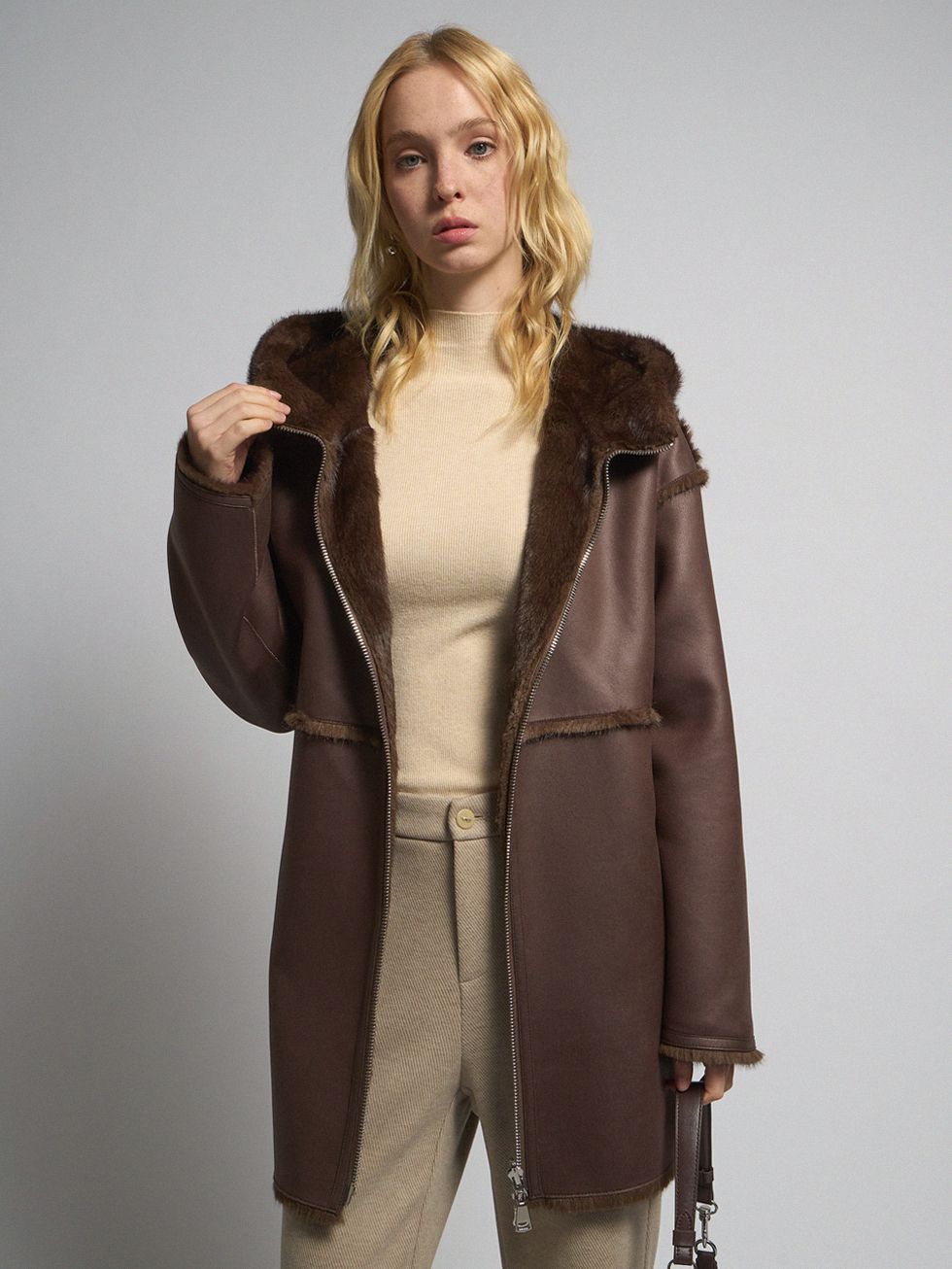 ДУБЛЕНКА ЖЕНСКАЯ, КОРИЧНЕВАЯ