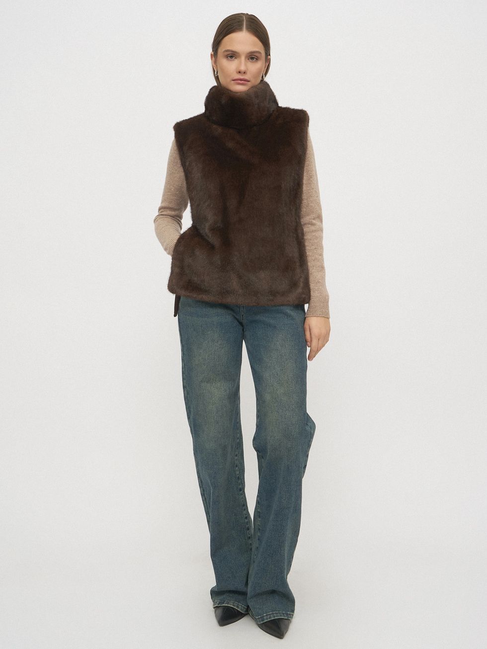 МАНИШКА ЖЕНСКАЯ, КОРИЧНЕВАЯ