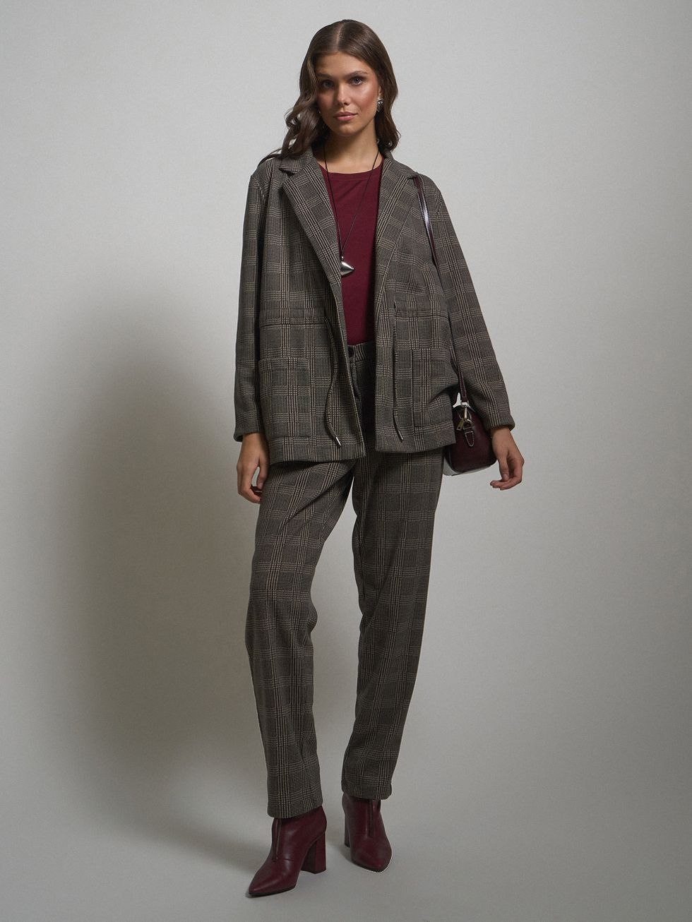 ЖАКЕТ ЖЕНСКИЙ, КОРИЧНЕВЫЙ