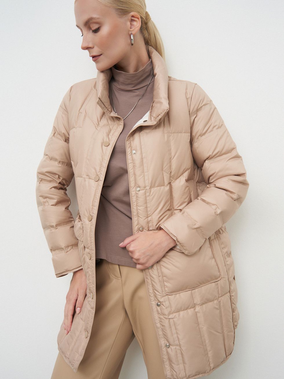 ПУХОВИК ЖЕНСКИЙ, БЕЖЕВЫЙ