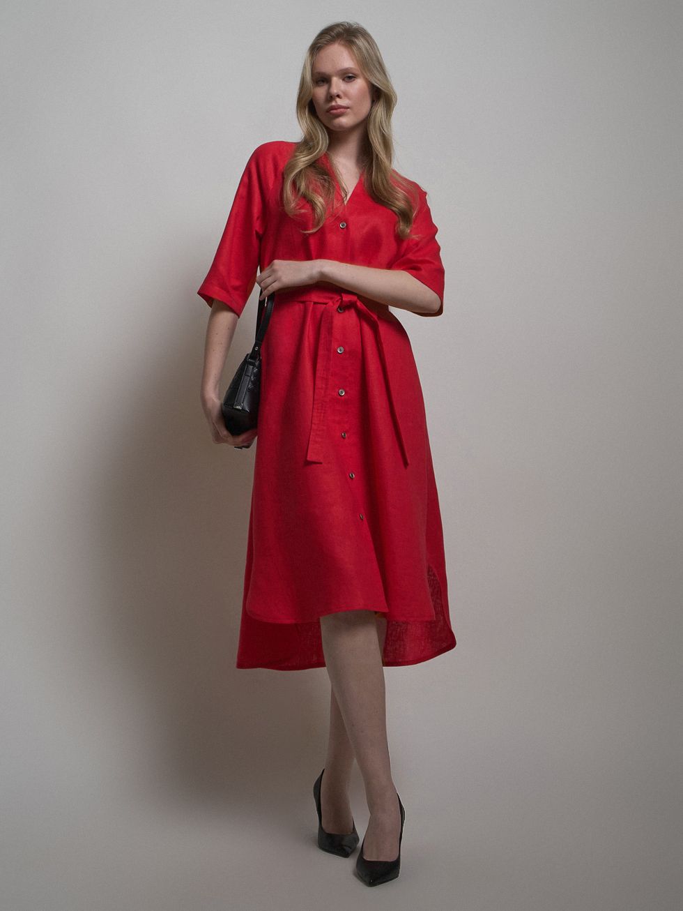 ПЛАТЬЕ ЖЕНСКОЕ, КРАСНОЕ