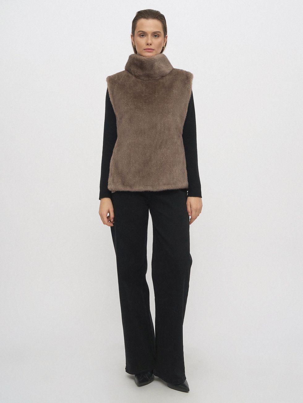 МАНИШКА ЖЕНСКАЯ, СВЕТЛО-БЕЖЕВАЯ