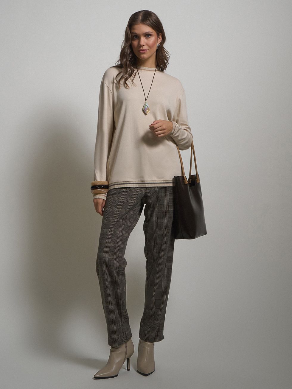 ДЖЕМПЕР ЖЕНСКИЙ, СВЕТЛО-БЕЖЕВЫЙ