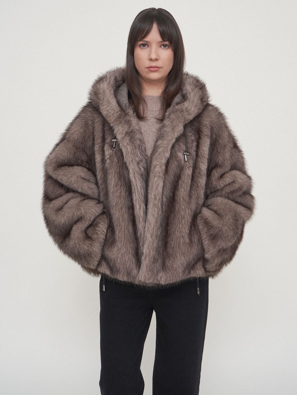 ШУБА СВЕТЛО-КОРИЧНЕВАЯ, ЭКО-МЕХ