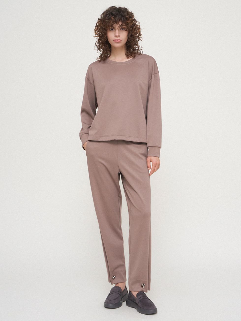 БРЮКИ ЖЕНСКИЕ, СВЕТЛО-КОРИЧНЕВЫЕ