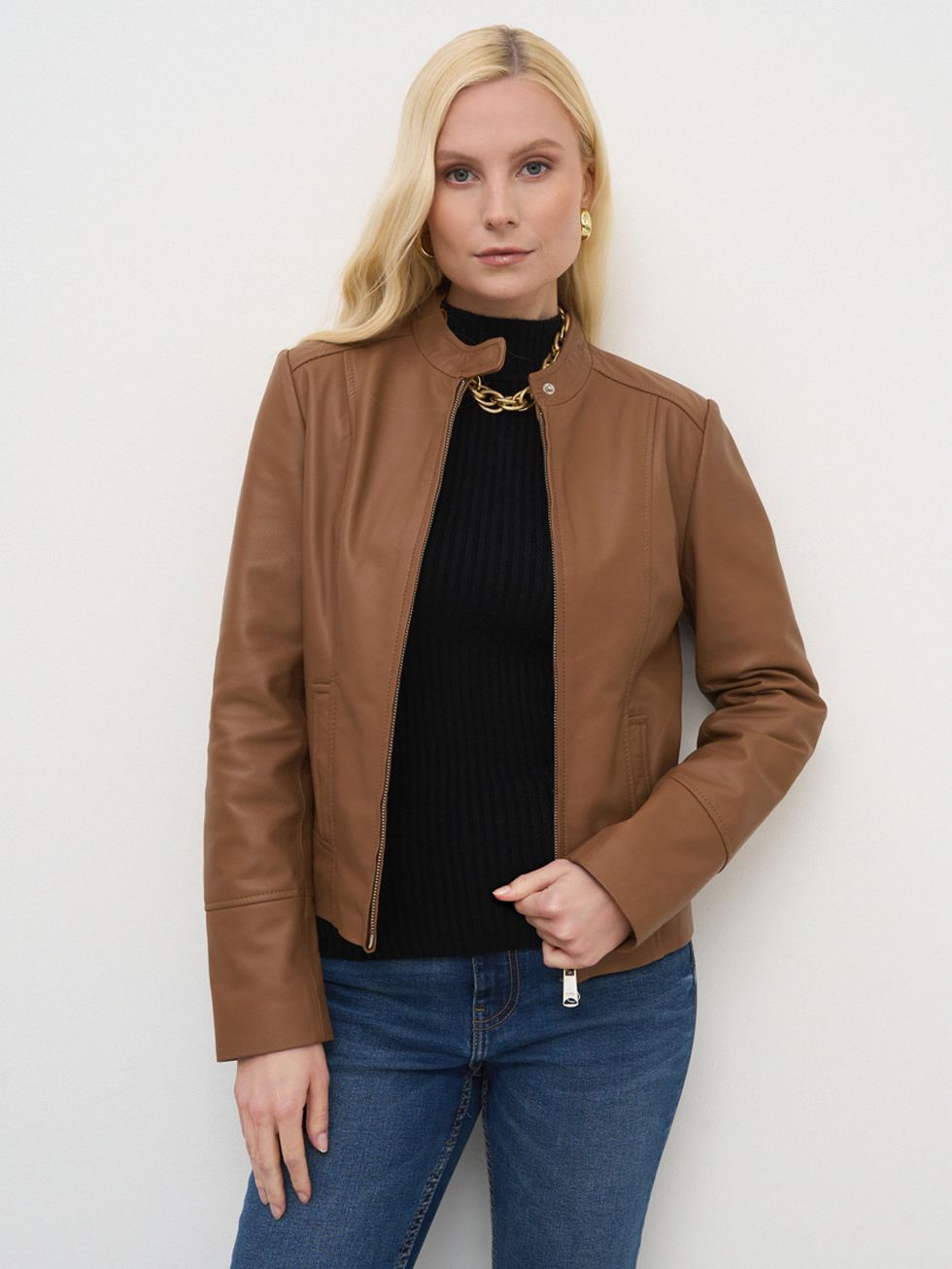 КОЖАНАЯ КУРТКА ЖЕНСКАЯ, СВЕТЛО-КОРИЧНЕВАЯ