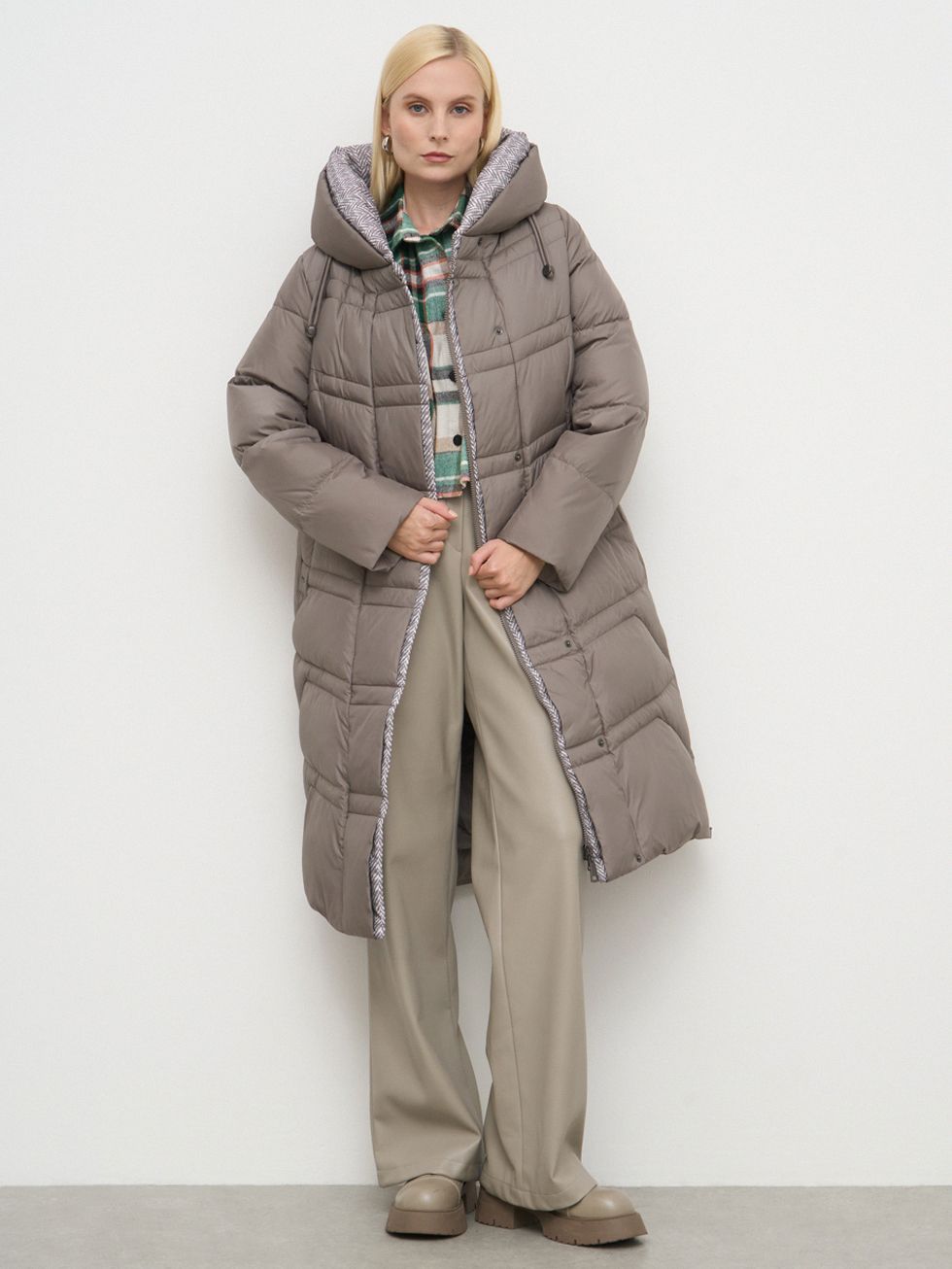 ПУХОВИК ЖЕНСКИЙ, СВЕТЛО-КОРИЧНЕВЫЙ