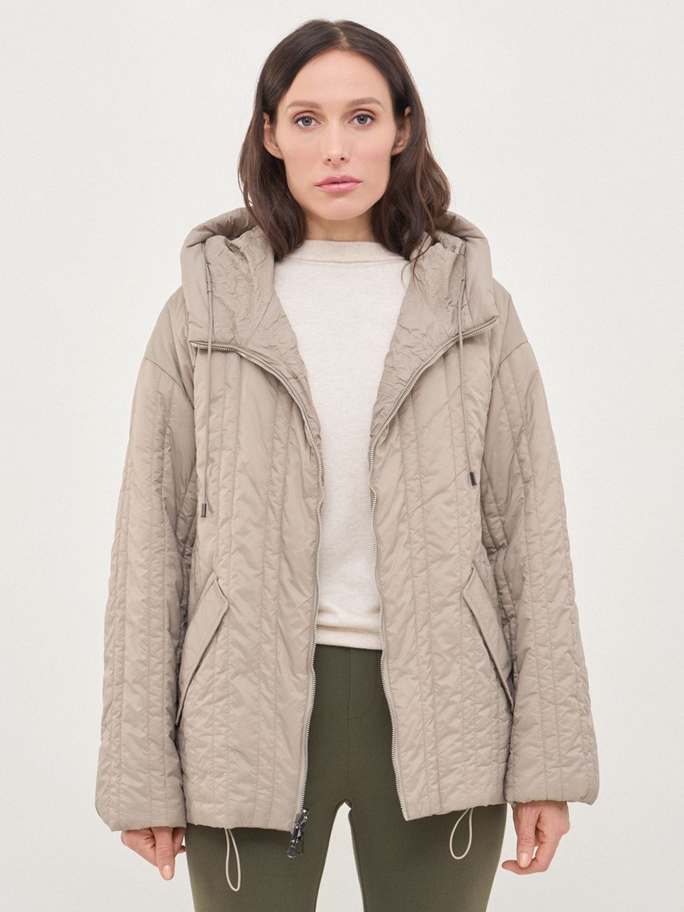 ВЕТРОВКА ЖЕНСКАЯ, СВЕТЛО-КОРИЧНЕВАЯ