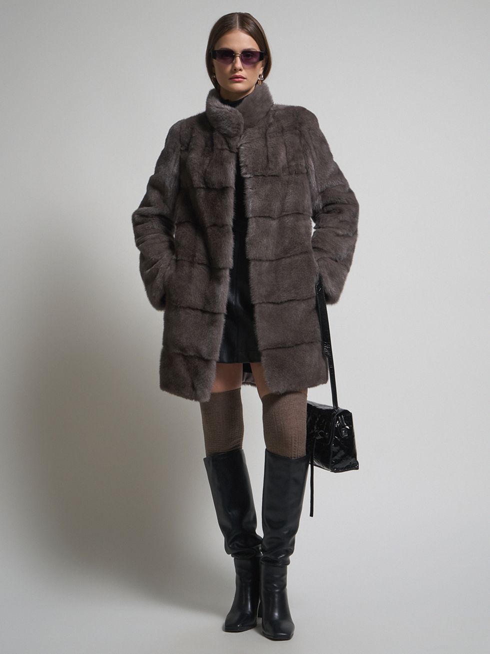 ШУБА СЕРАЯ, МЕХ НОРКА