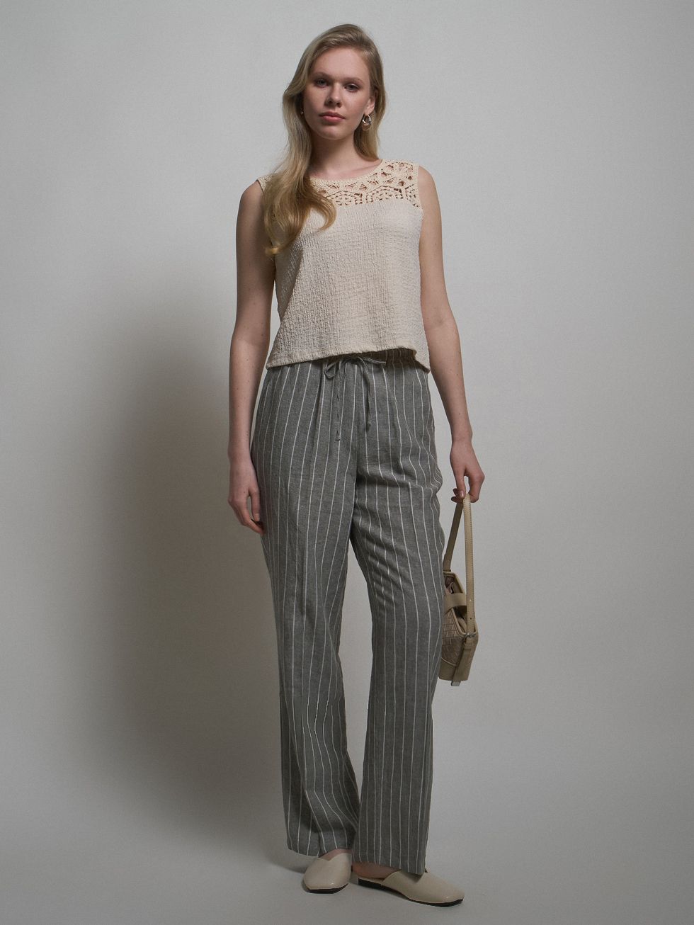 БРЮКИ ЖЕНСКИЕ, СЕРЫЕ