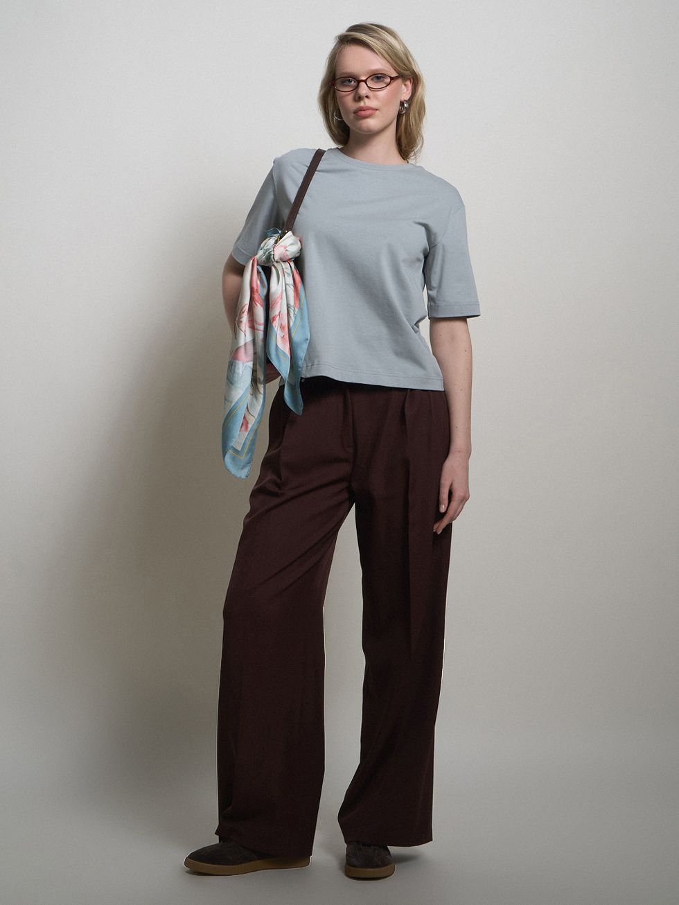 ФУТБОЛКА ЖЕНСКАЯ, СЕРАЯ