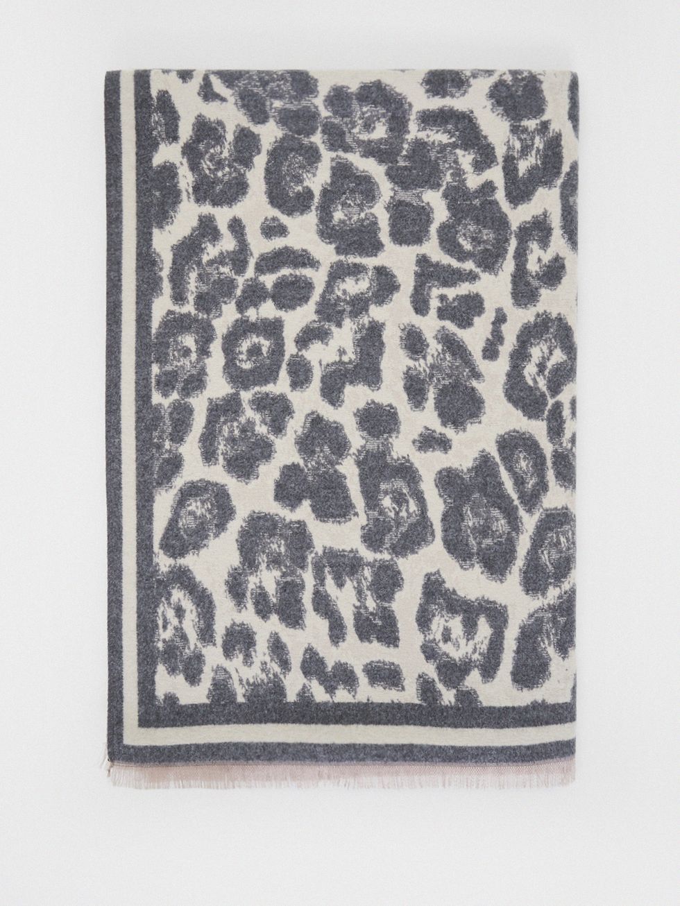 ШАРФ ЖЕНСКИЙ, СЕРЫЙ