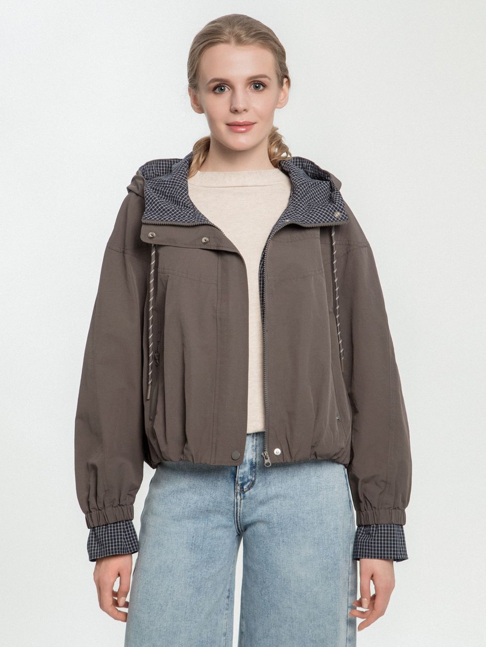 ВЕТРОВКА ЖЕНСКАЯ, СЕРАЯ