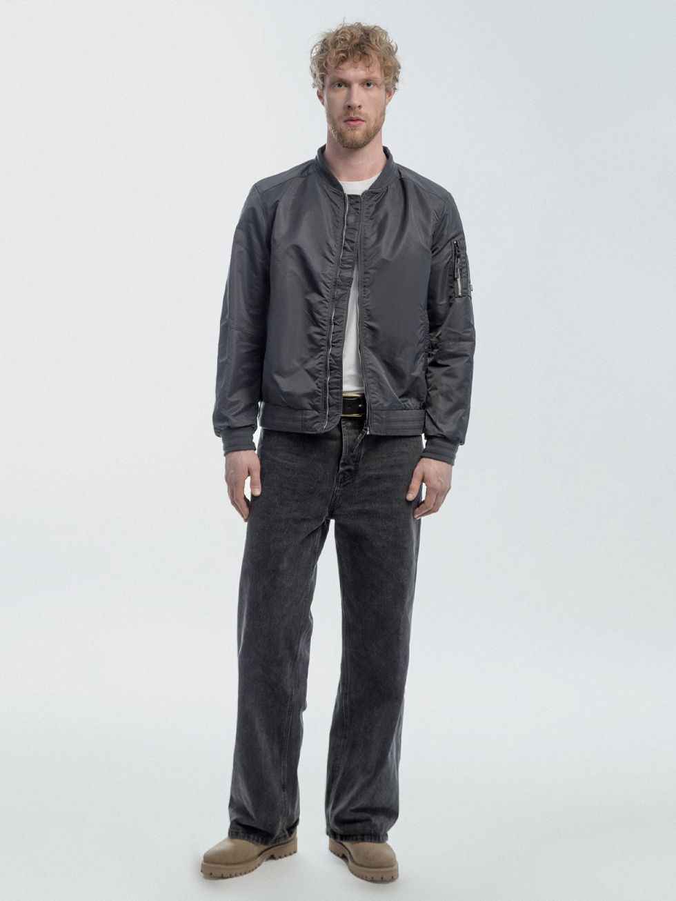 ВЕТРОВКА МУЖСКАЯ, СЕРАЯ