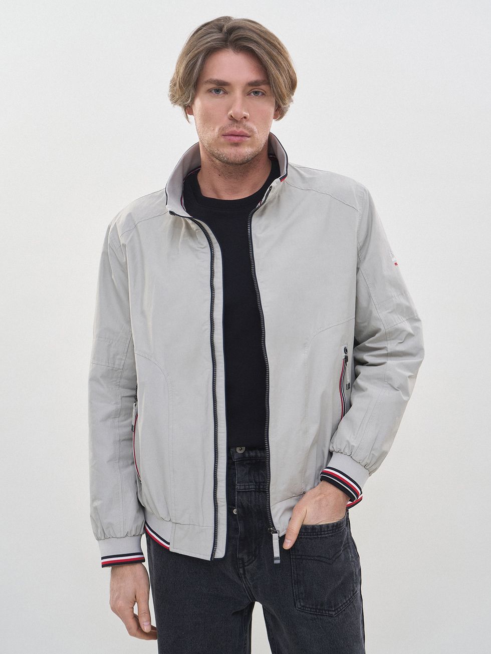 ВЕТРОВКА МУЖСКАЯ, СЕРАЯ