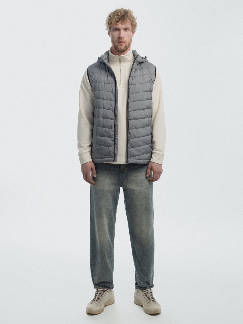ПУХОВЫЙ ЖИЛЕТ МУЖСКОЙ, СЕРЫЙ