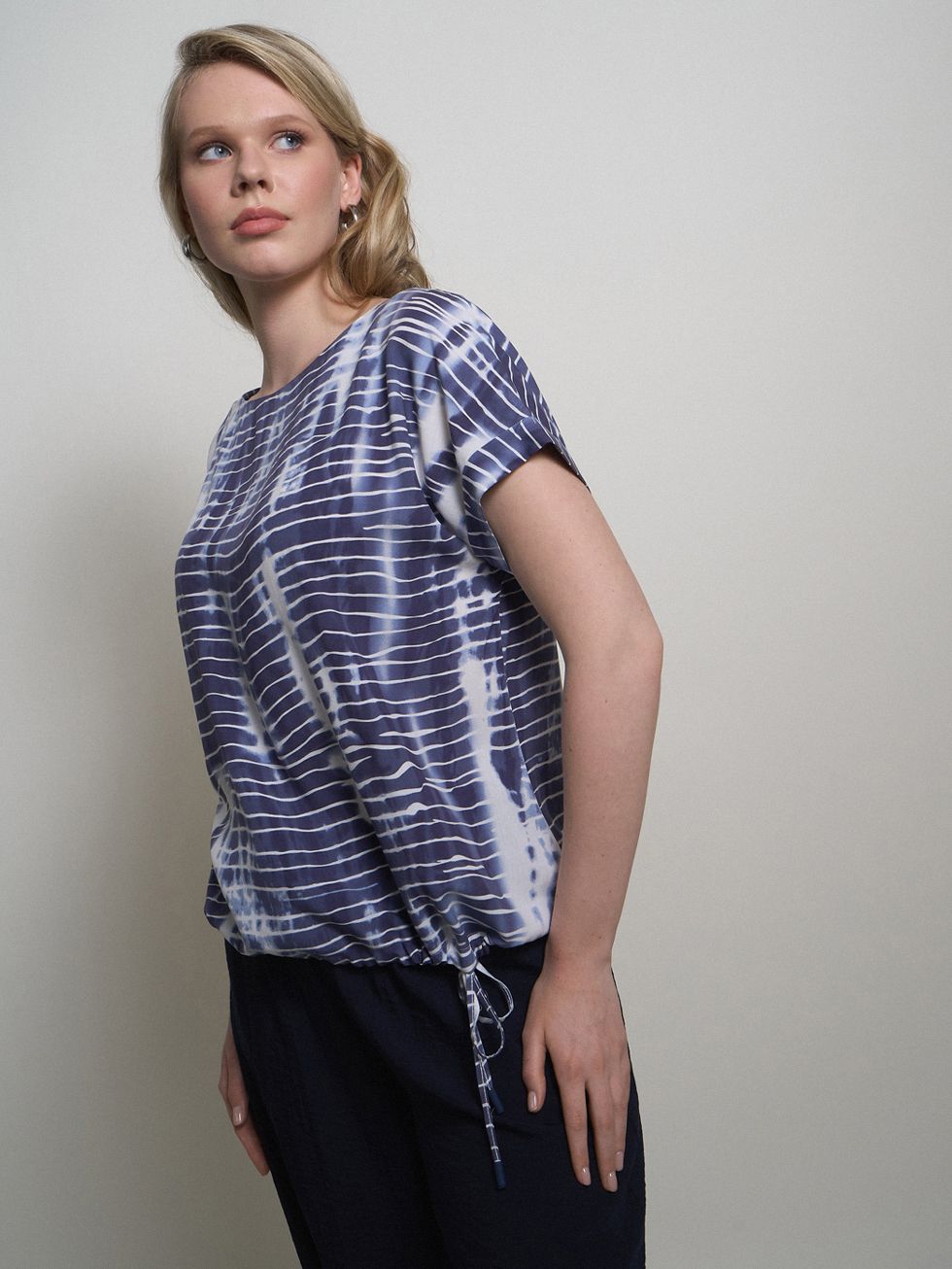 БЛУЗА ЖЕНСКАЯ, СИНЯЯ