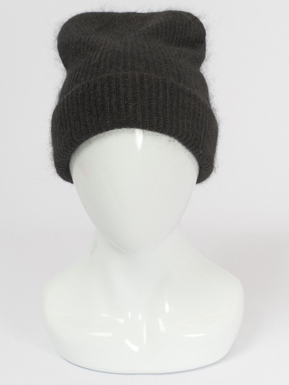 ШАПКА ЖЕНСКАЯ, ЧЕРНАЯ