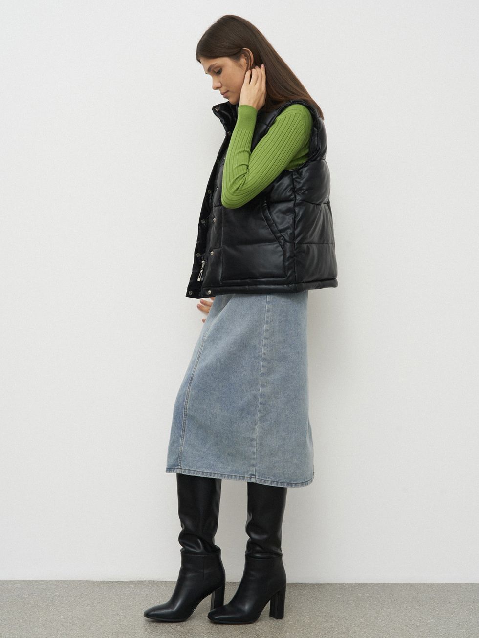 КОЖАНЫЙ ЖИЛЕТ ЖЕНСКИЙ, ЧЕРНЫЙ