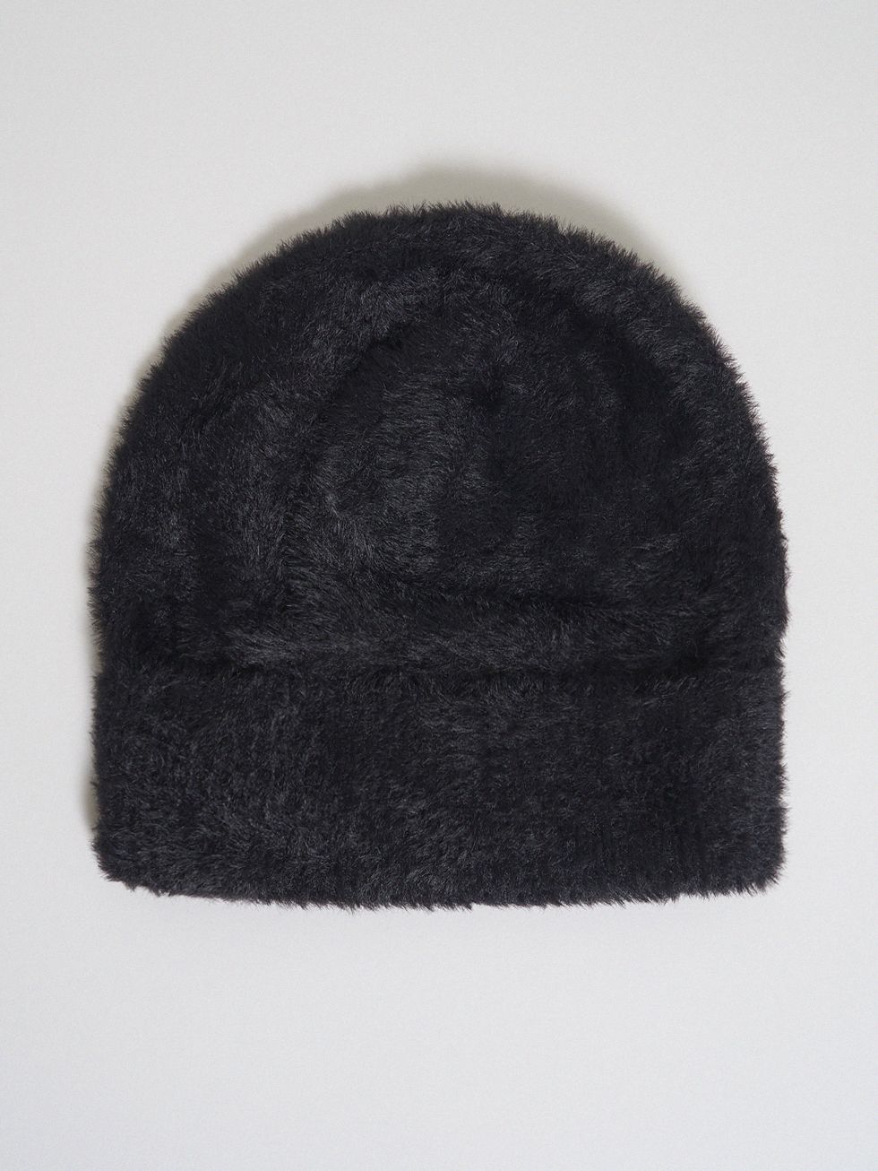 ШАПКА ЖЕНСКАЯ, ЧЕРНАЯ