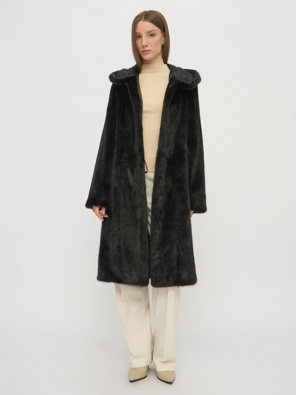 ШУБА ЧЕРНАЯ, МЕХ НОРКА