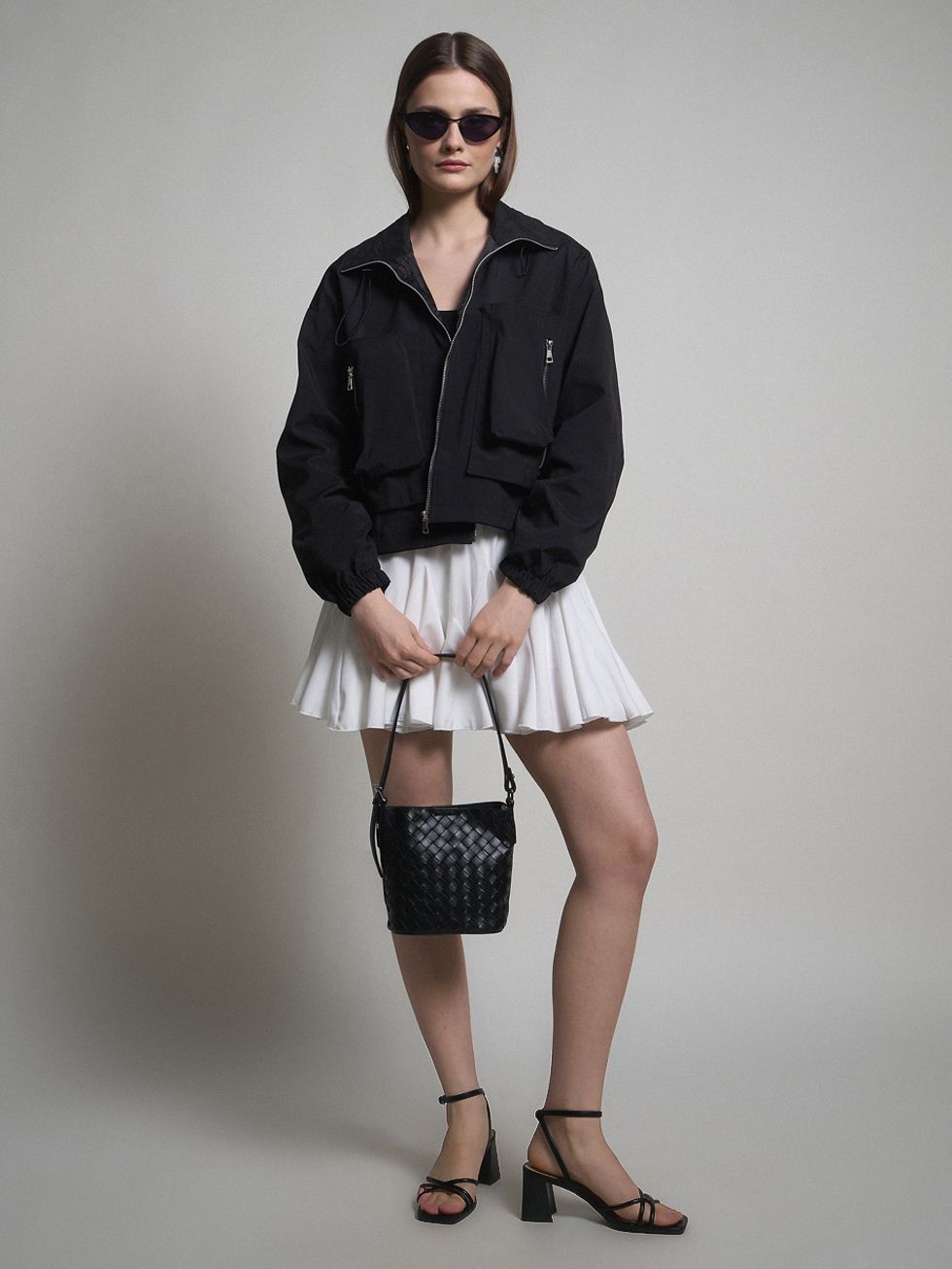 ВЕТРОВКА ЖЕНСКАЯ, ЧЕРНАЯ