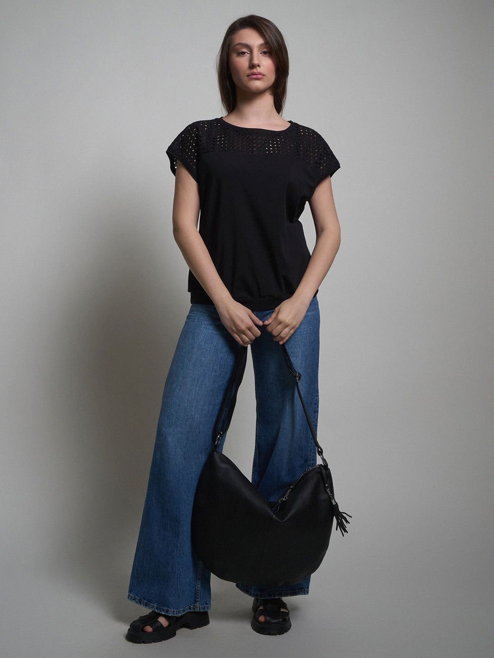 БЛУЗА ЖЕНСКАЯ, ЧЕРНАЯ