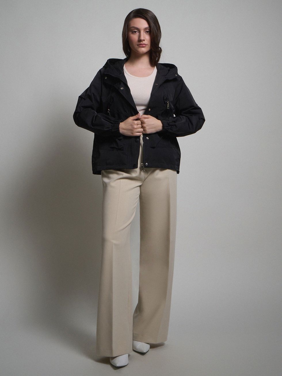 ВЕТРОВКА ЖЕНСКАЯ, ЧЕРНАЯ