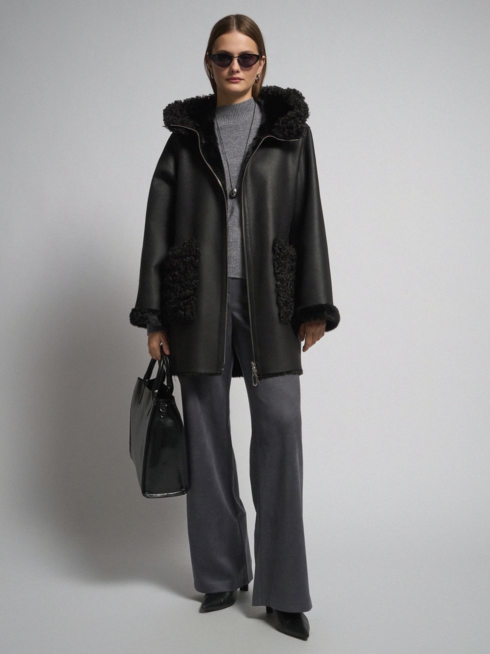 ДУБЛЕНКА ЖЕНСКАЯ, ЧЕРНАЯ