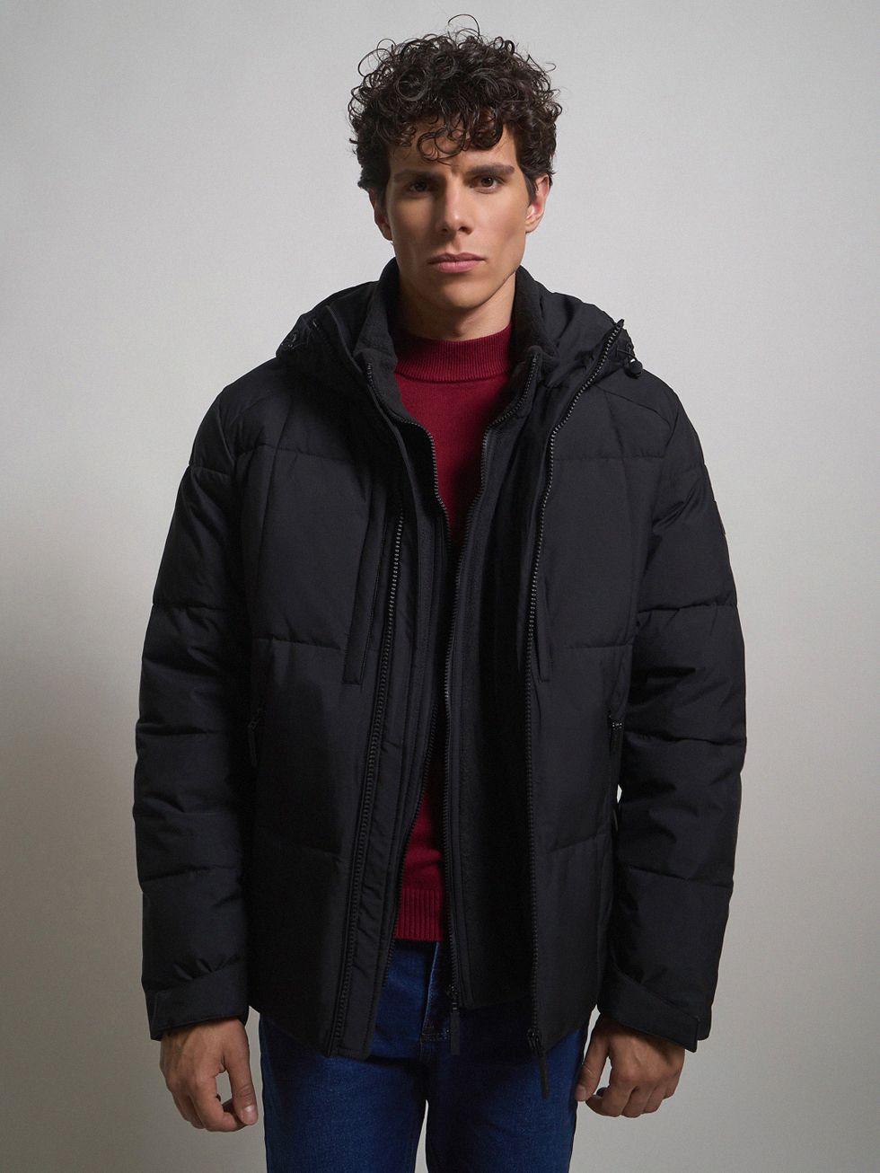 ПУХОВИК МУЖСКОЙ, ЧЕРНЫЙ