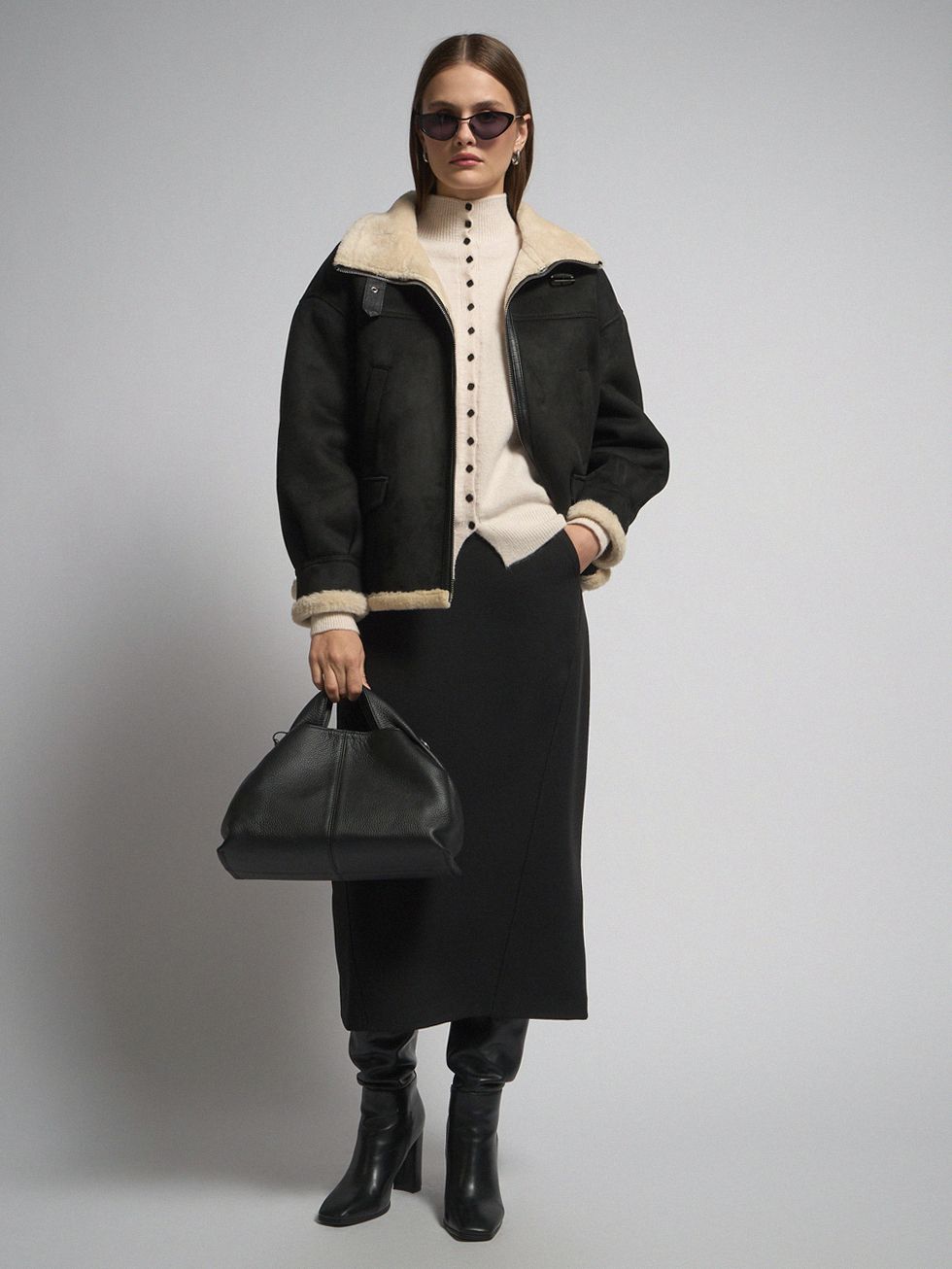 ДУБЛЕНКА ЖЕНСКАЯ, ЧЕРНАЯ