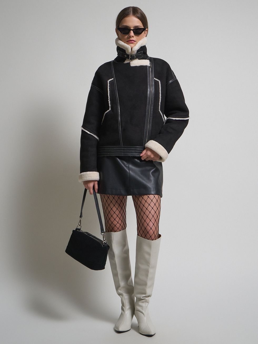 ДУБЛЕНКА ЖЕНСКАЯ, ЧЕРНАЯ