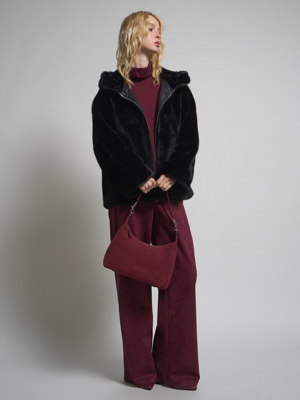 ШУБА ЧЕРНАЯ, ЭКО-МЕХ